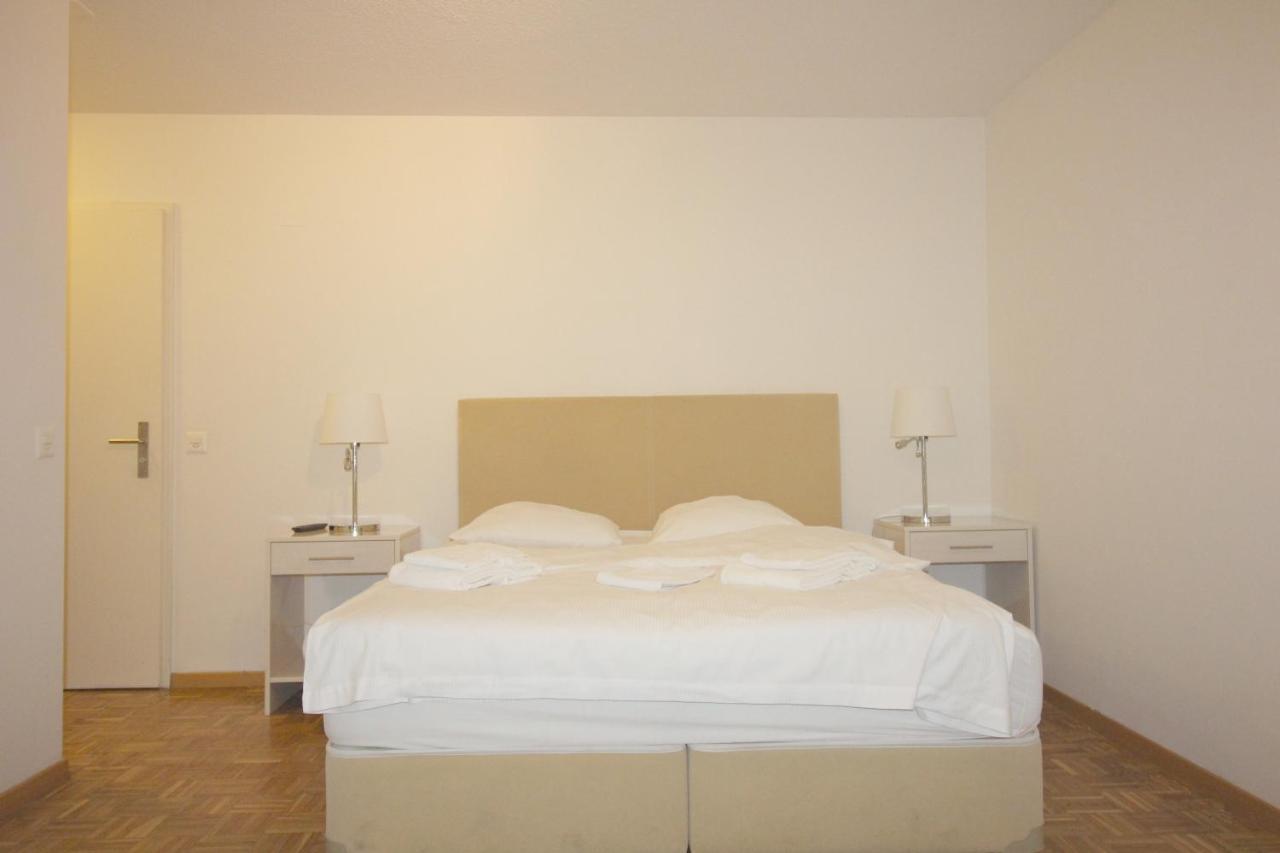 Swiss Star District 11 - Self Check-In Apartment Zurich Exterior photo